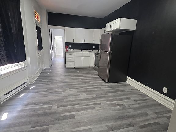 3rd image of 128 N 11th St #1