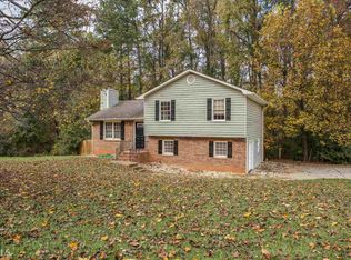 90 Derby Country Dr, Ellenwood, GA 30294