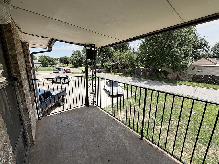 101 Se 42nd St (Fourplex) — Photo 4