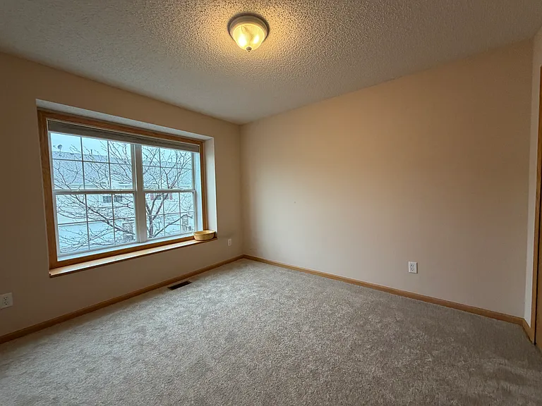11007 Oak Grove Cir #B — Photo 19