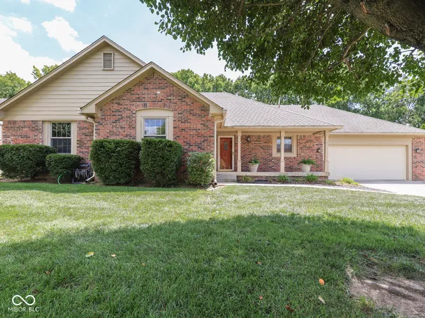 4499 Broken Bow Dr, Greenwood, IN 46143