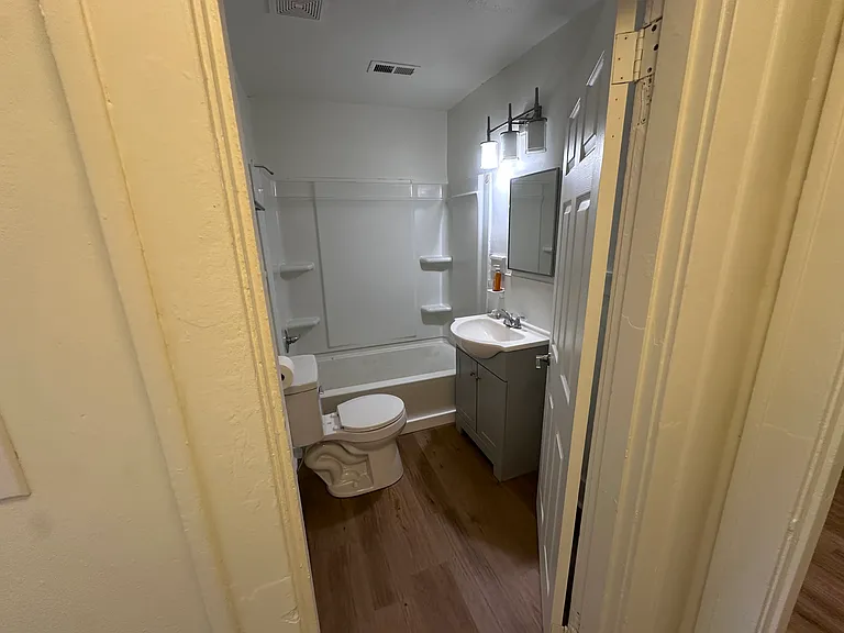 812 Brookline Ave #812 — Photo 6