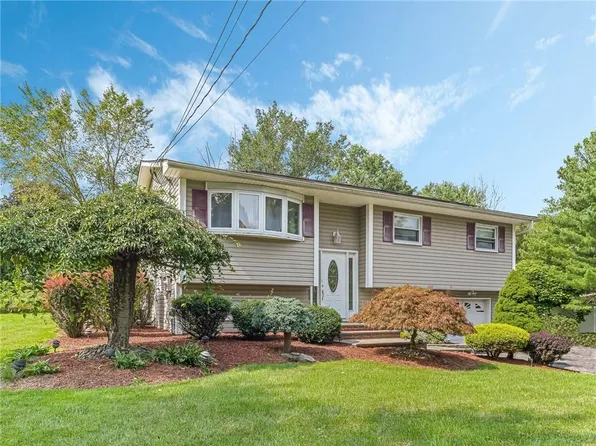 7 Park Drive, Chester, NY 10918