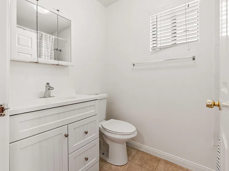 Hallway full bathroom