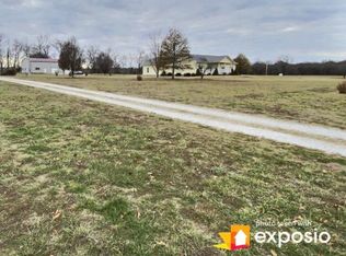 16500 Apple Rd, Diamond, MO 64840