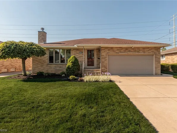 9711 Idlewood Dr, Brooklyn, OH 44144