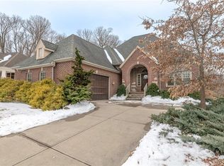 115 Ascent Cir, Oakwood, OH 45409