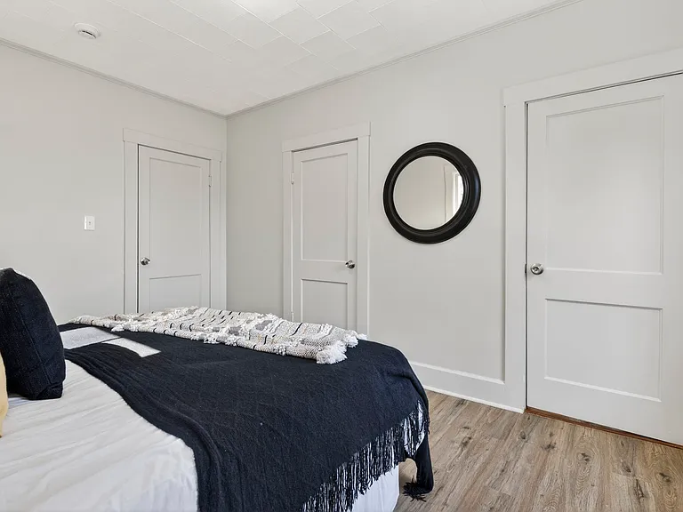 318 Charles St #1L — Photo 11