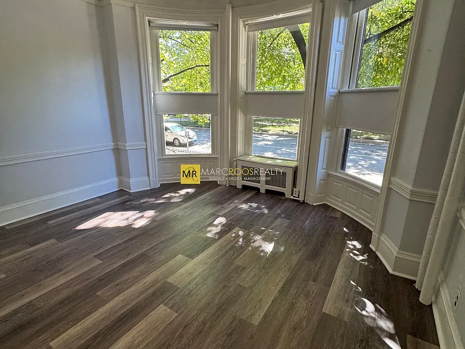469 Commonwealth Ave #1B