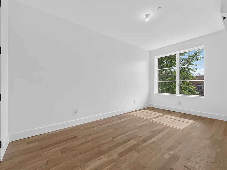 173 Tompkins Ave #3F — Photo 4