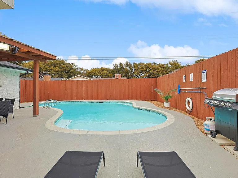 1113 Overdowns Dr — Photo 33