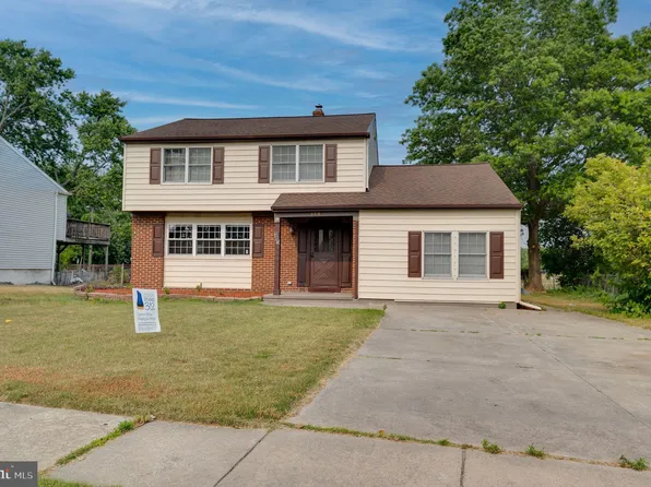 303 Wilson Ave, Edgewater Park, NJ 08010