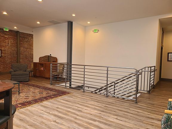 3rd image of 401 2nd St #202