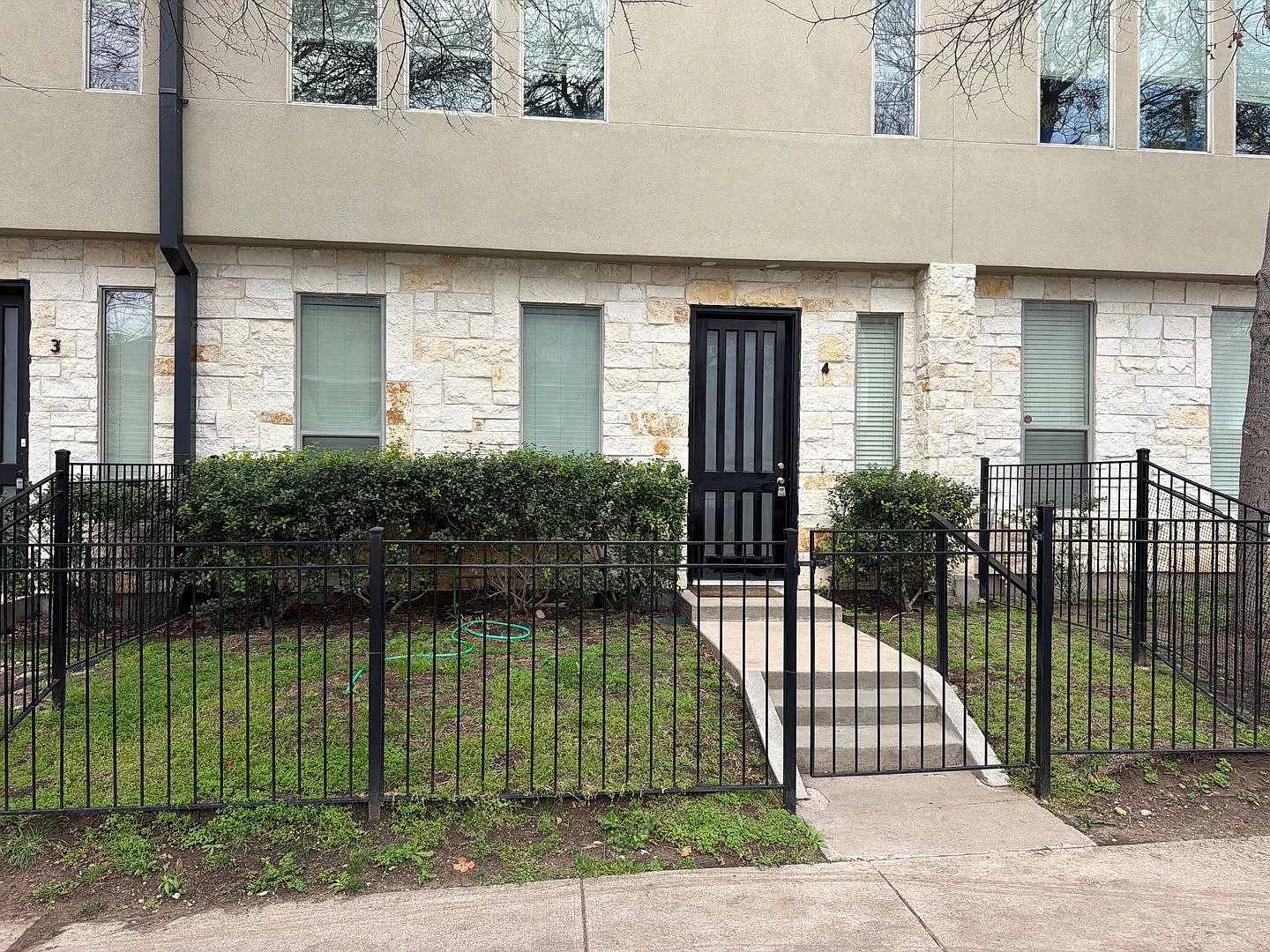 1600 N Haskell Ave — Photo 2