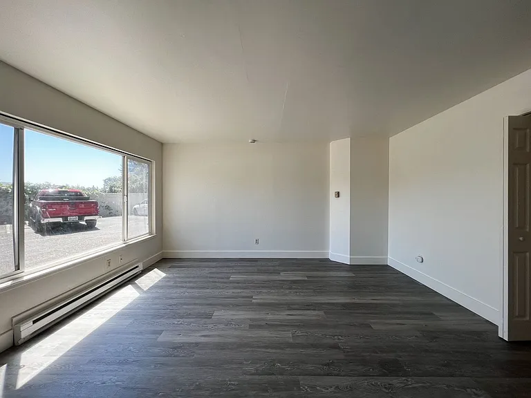 Hilltop Drive, 2991* — Photo 17