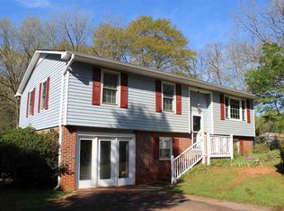 204 Stonebrook Dr, Seneca, SC 29672