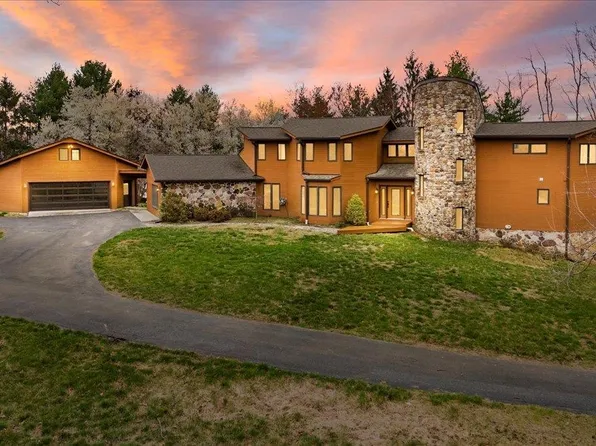 80 Diamond Ave, Christiansburg, VA 24073