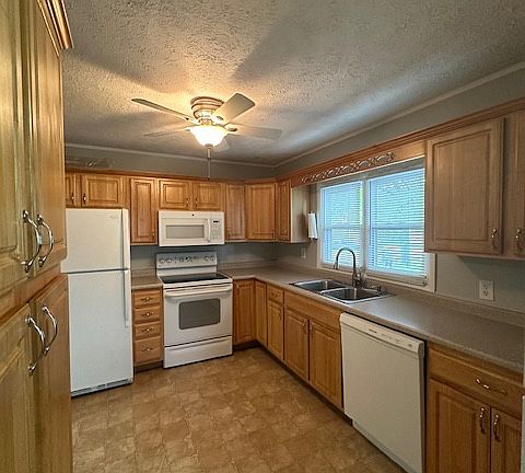 4 kitchen appliances