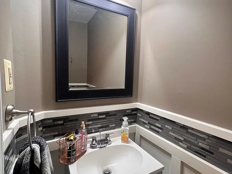 6314 Meadow Glade Ln — Photo 19