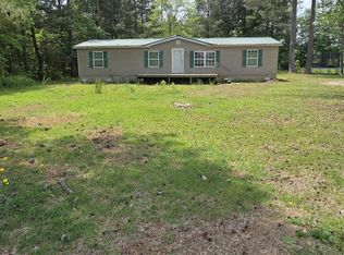 193 John L Rd, Maxton, NC 28364