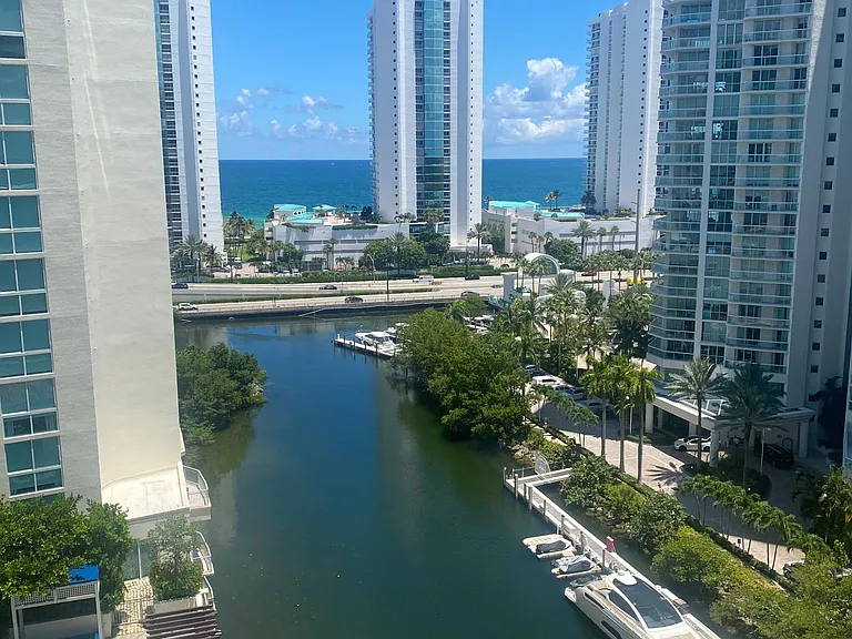 Sunny Isles Blvd — Photo 15