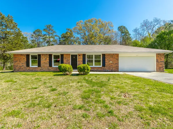 377 Pursley Dr, Ringgold, GA 30736