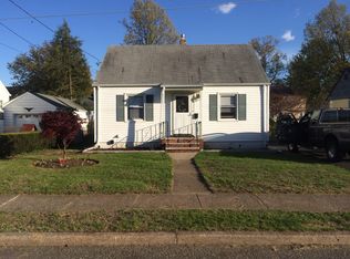 140 Herbert Ter, Saddle Brook, NJ 07663
