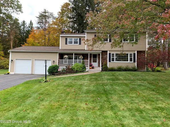 2170 Foxhill Drive, Niskayuna, NY 12309