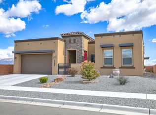 4425 Skyline Loop NE, Rio Rancho, NM 87144