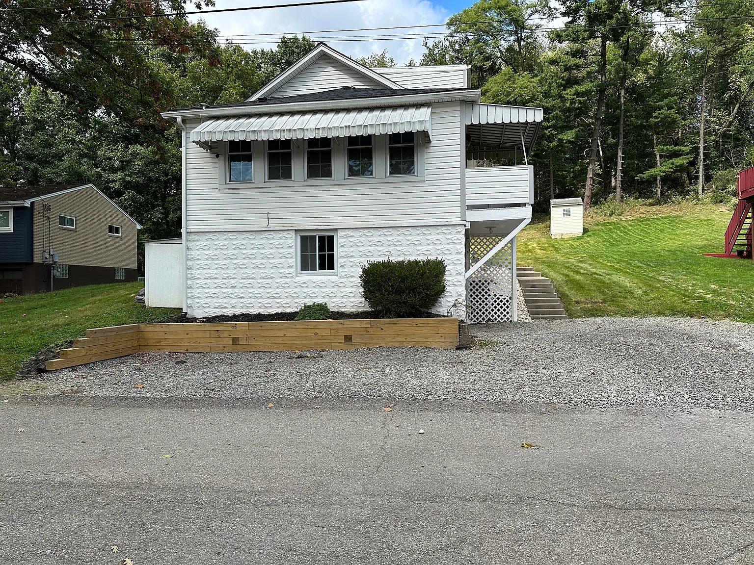 122 West Rd — Photo 1