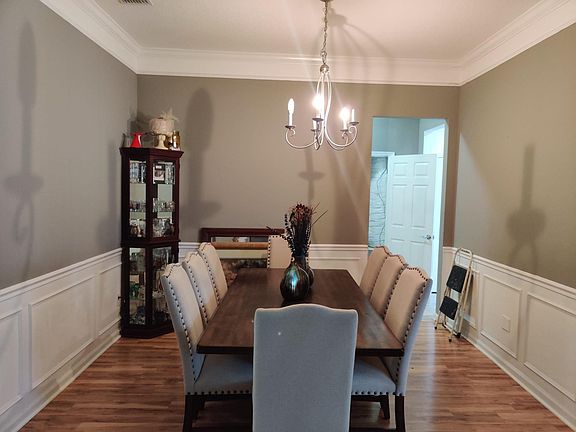 4th image of 8241 Hedgewood Dr