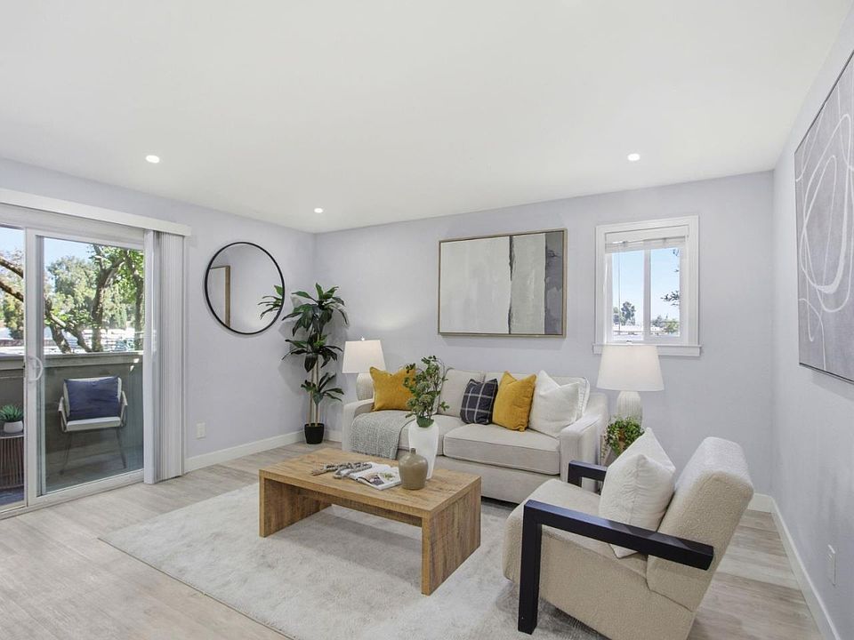 1st image of 2035 Castlebury Dr
