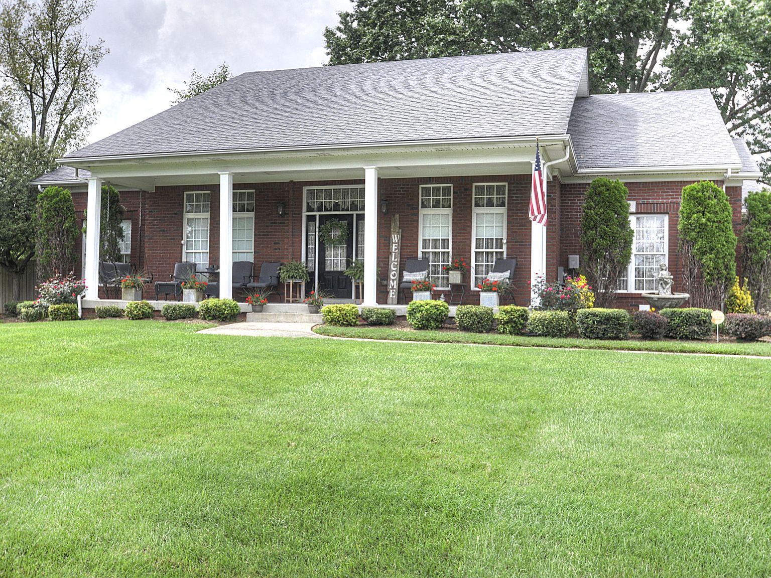 6606 Upper Hunters Trce, Louisville, KY 40216 Zillow