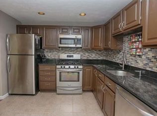 69 Leonard St APT 5, Raynham, MA 02767