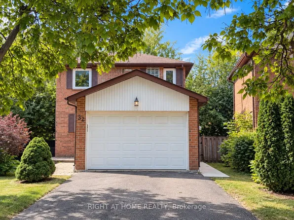 32 Aranka Ct, Richmond Hill, ON L4C 7T9