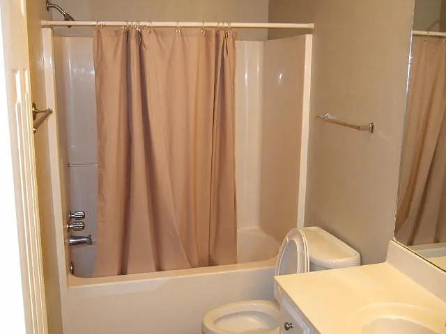 37385 Parkwood Ave — Photo 15
