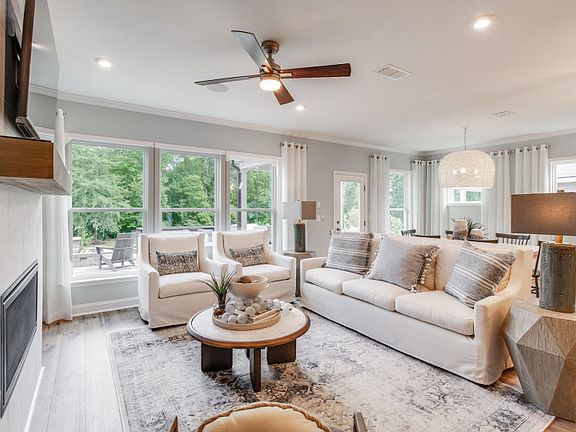 Beautiful, open Gathering Room ideal ideal for entertaining on any occasion.