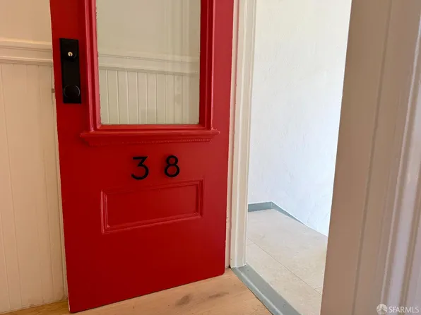38 Bernard St, San Francisco, CA 94133