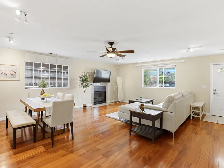 609 Stanford Ave — Photo 14