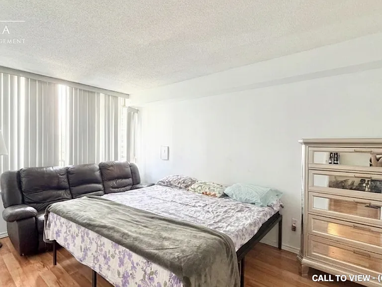 285 Enfield Pl #802 — Photo 4