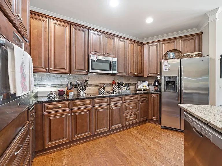 1001 Kakie Pl — Photo 16