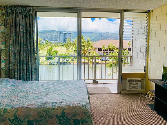 2nd image of 2509 Ala Wai Blvd APT 501