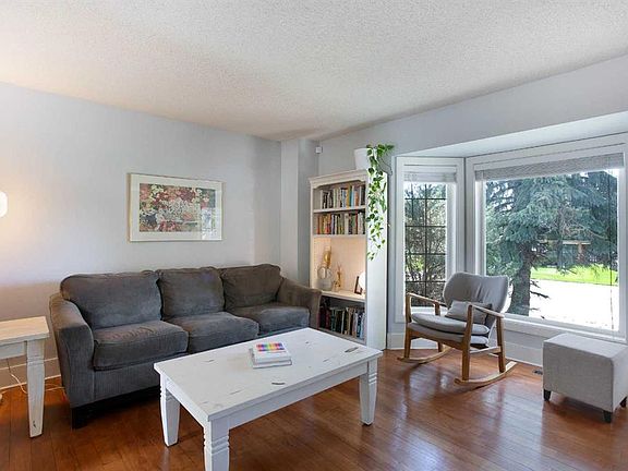 5th image of 56 S Deersaxon Cir SE
