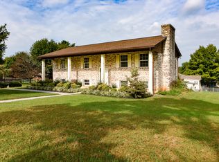 2001 E Alpine Dr, Maryville, TN 37804