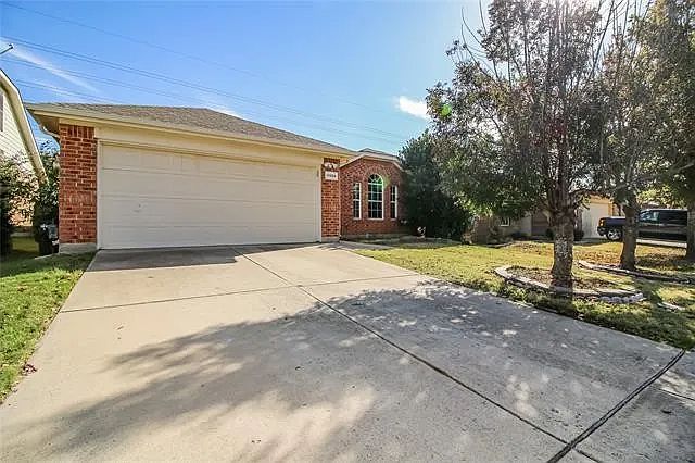 1st image of 11904 Gold Creek Dr E