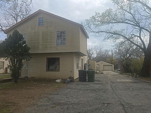 2nd image of 912 Houston St