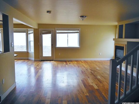 3rd image of 8244 S Oak Vista Dr