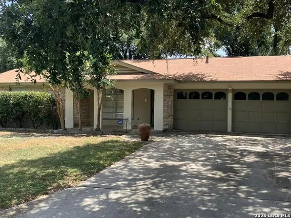 2922 Sir Phillip Dr, San Antonio, TX 78209