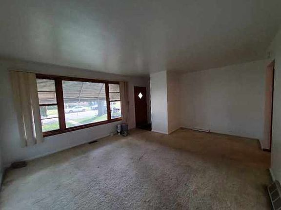 2nd image of 1040 Eastern Ave