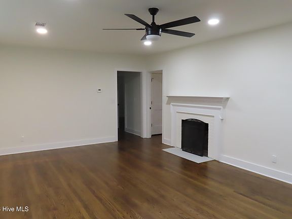 3rd image of 237 E Vineland Road